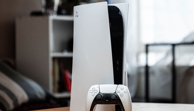 PlayStation 5'i Kırdılar.