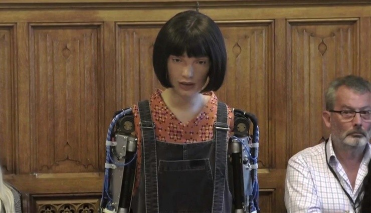 Robot Sanatçı Uyuyakaldı!