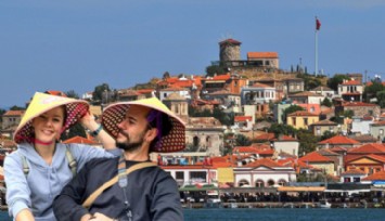 Burcu Biricik Otel Açıyor!