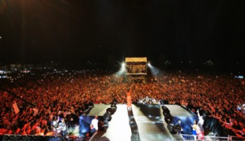 Yıldız Tilbe İstanbul'u Fethetti!