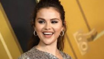 Selena Gomez Hayranlarına Sürpriz!