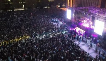 Zakkum'a 25 Bin Kişi Eşlik Etti!