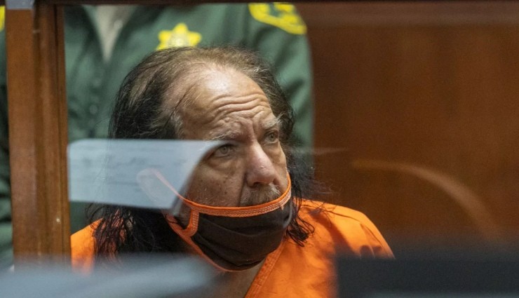Ron Jeremy'ye Ceza Verilemedi!