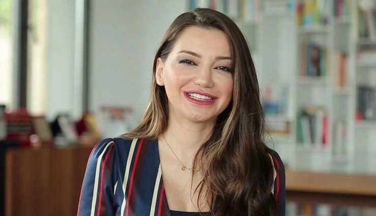 Esra Ezmeci'ye Takipçisinden Pes Dedirten İtiraf!