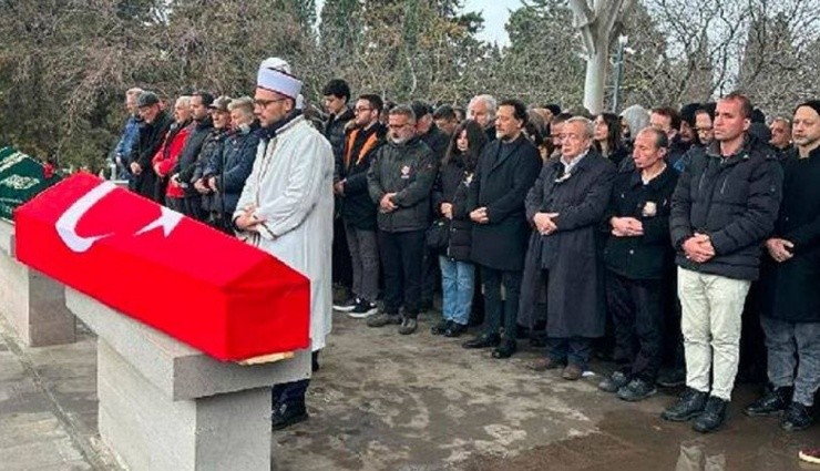 Usta Oyuncu Köksal Engür'e Veda!