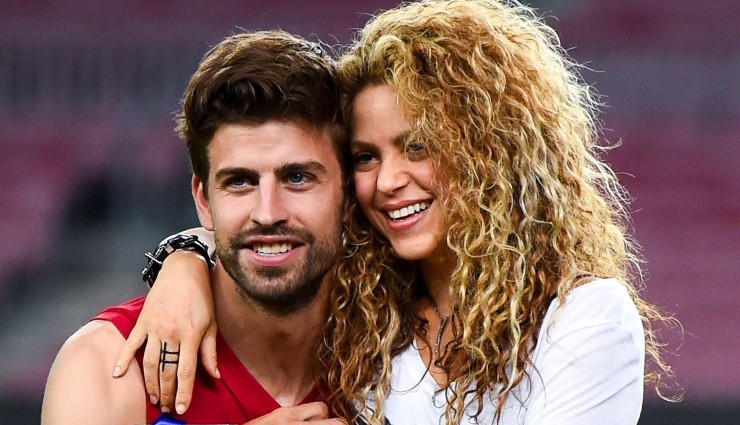 Pique, Shakira Ve Hayranlarını Eleştirdi!